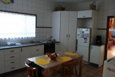 Kitchen - 26 square meters of property in Bodorp