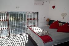 Main Bedroom - 26 square meters of property in Grabouw