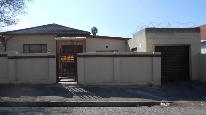 4 Bedroom House for Sale For Sale in Malvern - JHB - Home Sell - MR114057