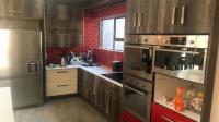 Kitchen - 14 square meters of property in Bendor