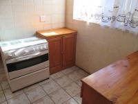 Kitchen - 16 square meters of property in Sabie