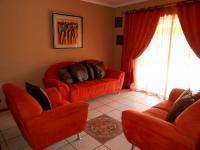 Lounges - 33 square meters of property in Arcon Park