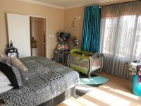 Main Bedroom - 26 square meters of property in Brakpan