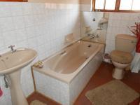 Bathroom 2 - 3 square meters of property in Dalpark