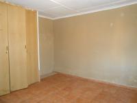 Bed Room 2 - 14 square meters of property in Dobsonville