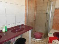 Bathroom 1 - 3 square meters of property in Dobsonville