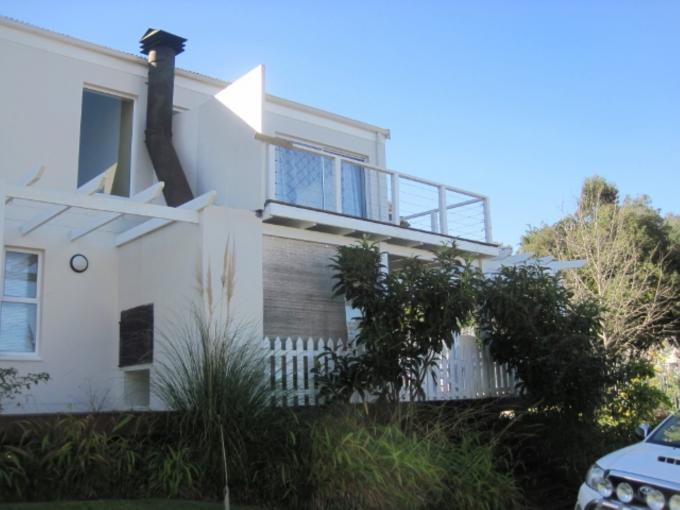 2 Bedroom Simplex for Sale For Sale in Knysna - Home Sell - MR114298