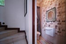 Bathroom 1 - 3 square meters of property in The Wilds Estate
