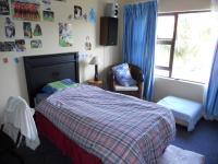 Bed Room 1 - 13 square meters of property in Port Edward