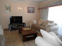 Lounges - 57 square meters of property in Benoni