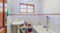 Bathroom 1 - 7 square meters of property in Brooklyn