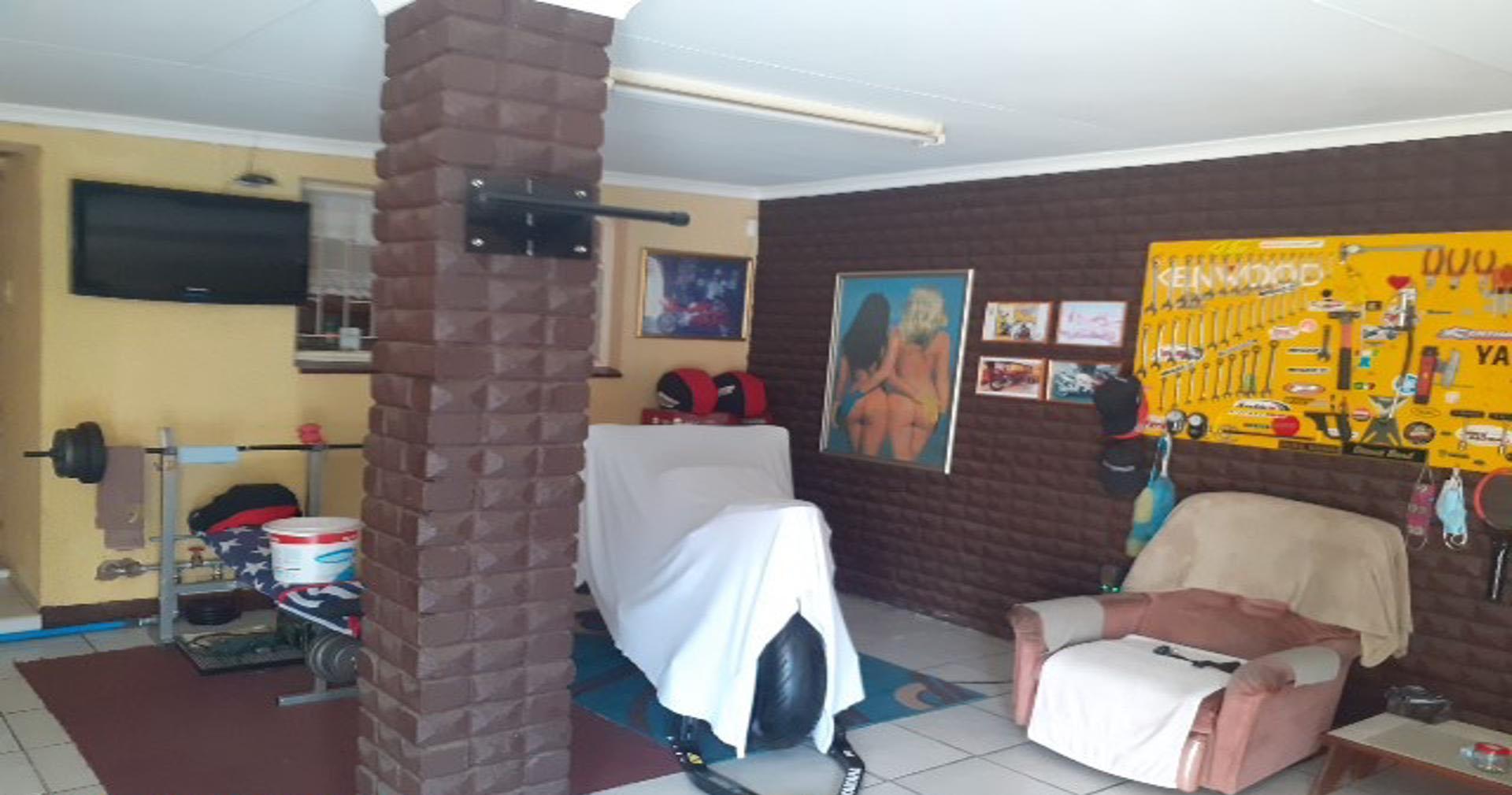 Lounges of property in Phalaborwa