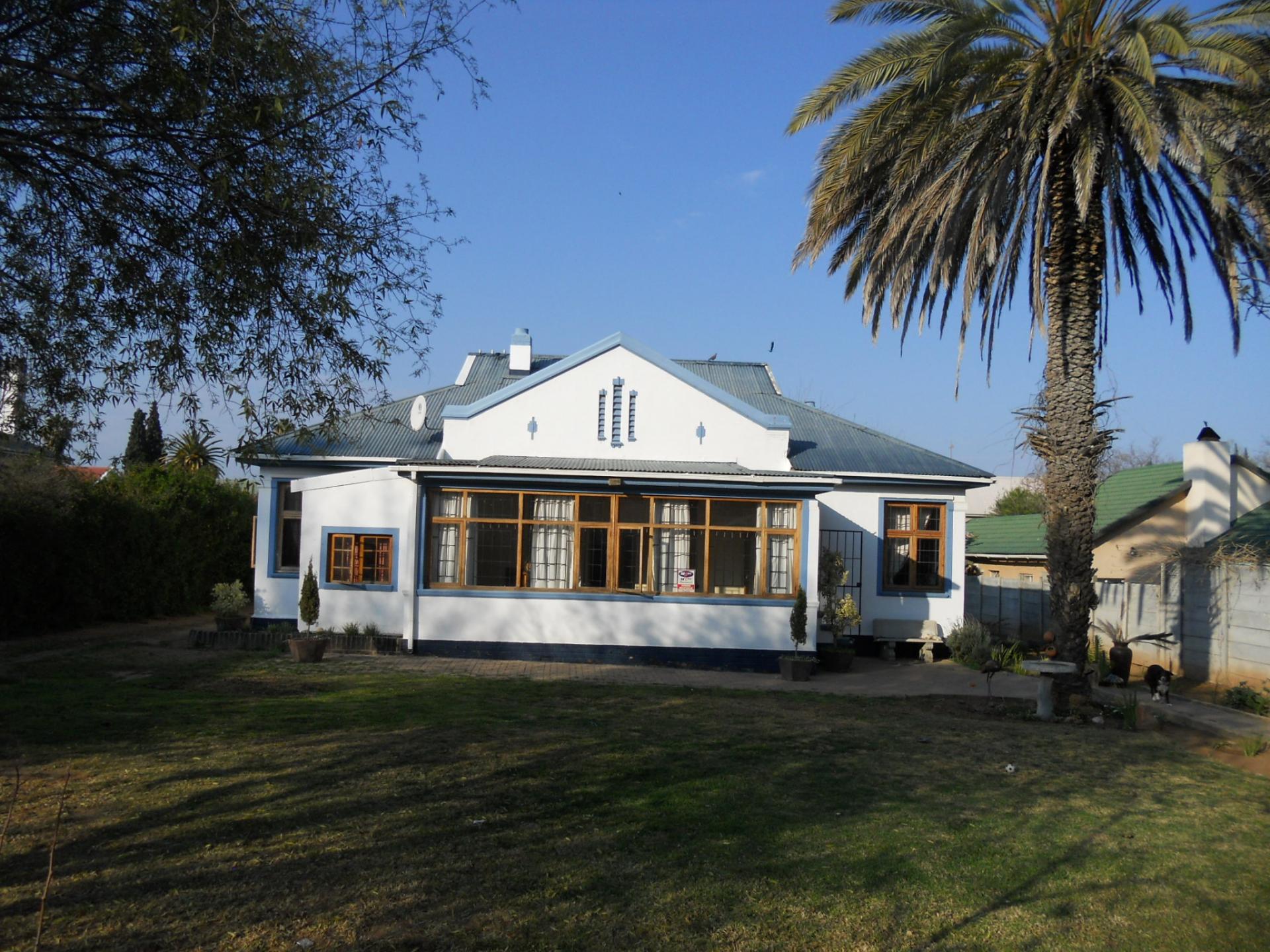 Front View of property in Oudtshoorn