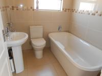 Bathroom 1 - 3 square meters of property in Welgedacht