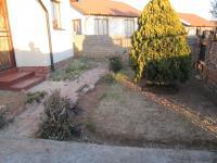 Garden of property in Naturena