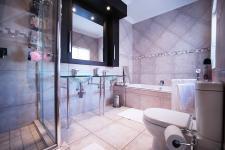 Main Bathroom - 9 square meters of property in The Wilds Estate