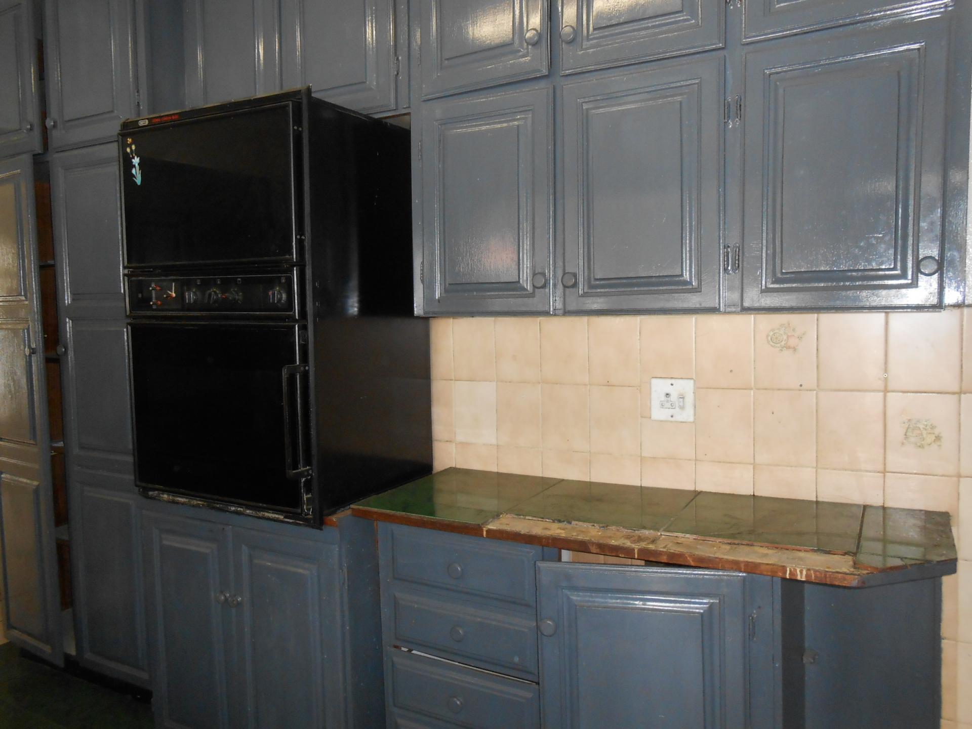 Kitchen - 26 square meters of property in Emalahleni (Witbank) 