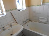 Main Bathroom - 5 square meters of property in Emalahleni (Witbank) 