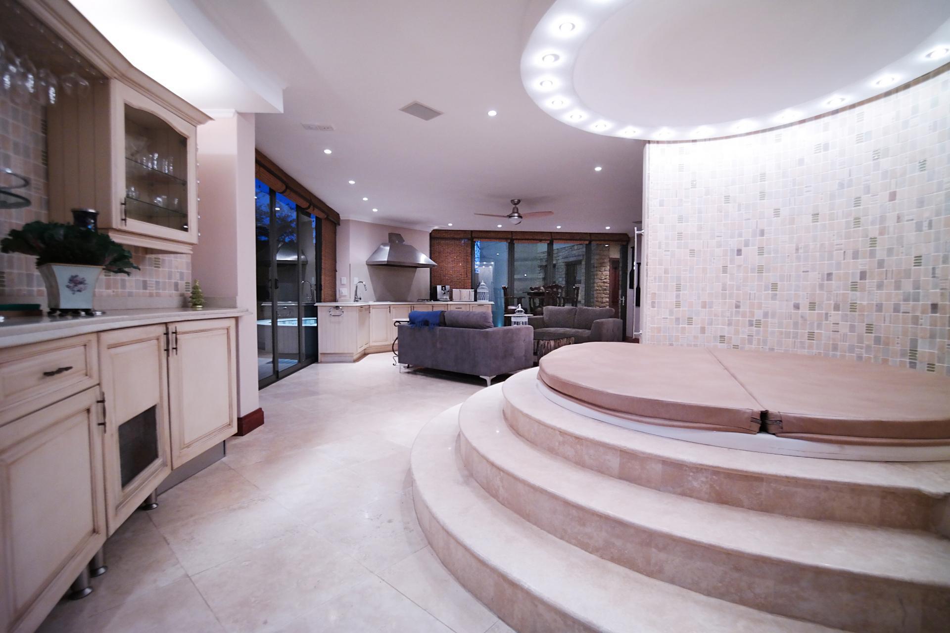 Entertainment - 118 square meters of property in Silver Lakes Golf Estate