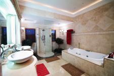 Main Bathroom of property in Silver Lakes Golf Estate