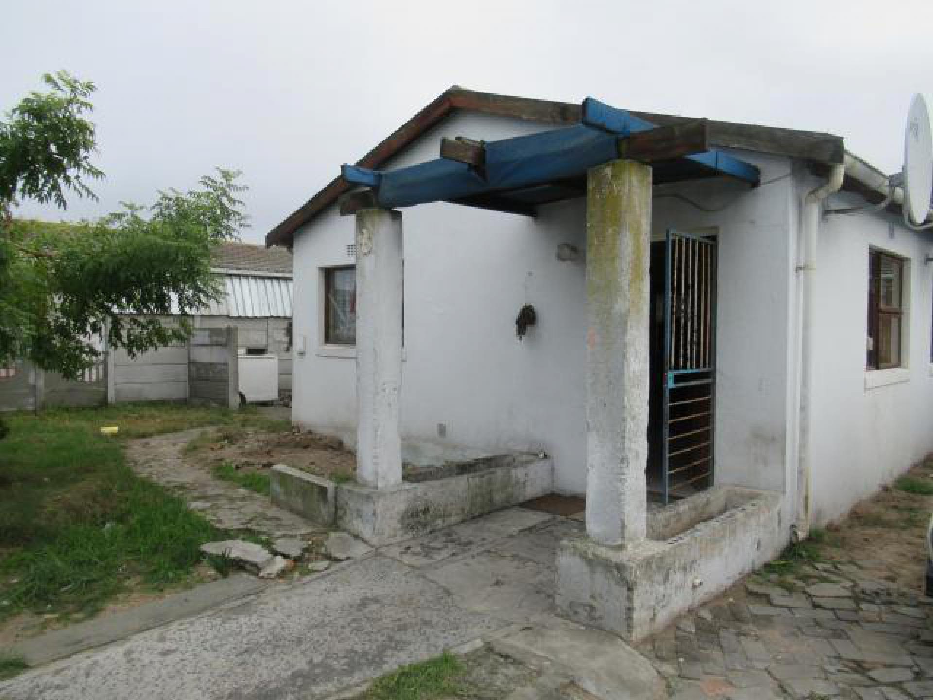 Front View of property in Heather Park, Cape Town