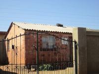 Front View of property in Roodepoort