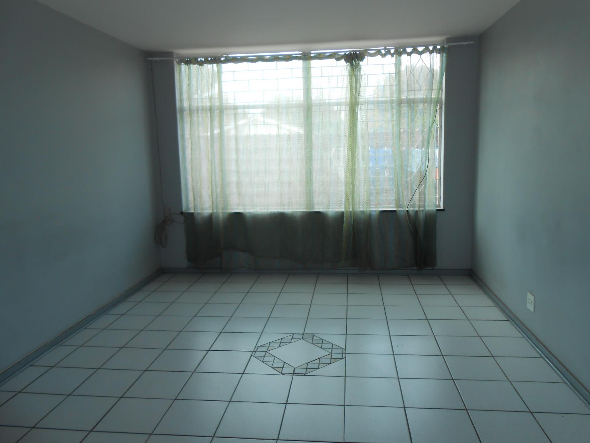 Lounges - 29 square meters of property in Rustenburg