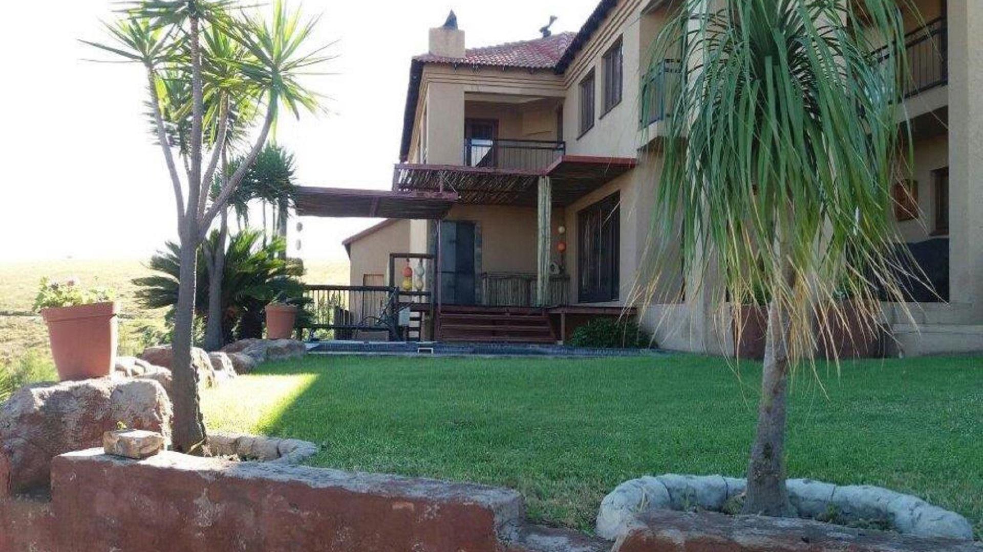 4 Bedroom House for Sale For Sale in Emalahleni (Witbank)