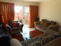 Lounges - 14 square meters of property in Mooikloof Ridge