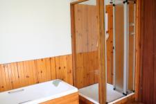Bathroom 1 - 9 square meters of property in Reebok