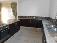 Kitchen - 24 square meters of property in Klippoortjie AH