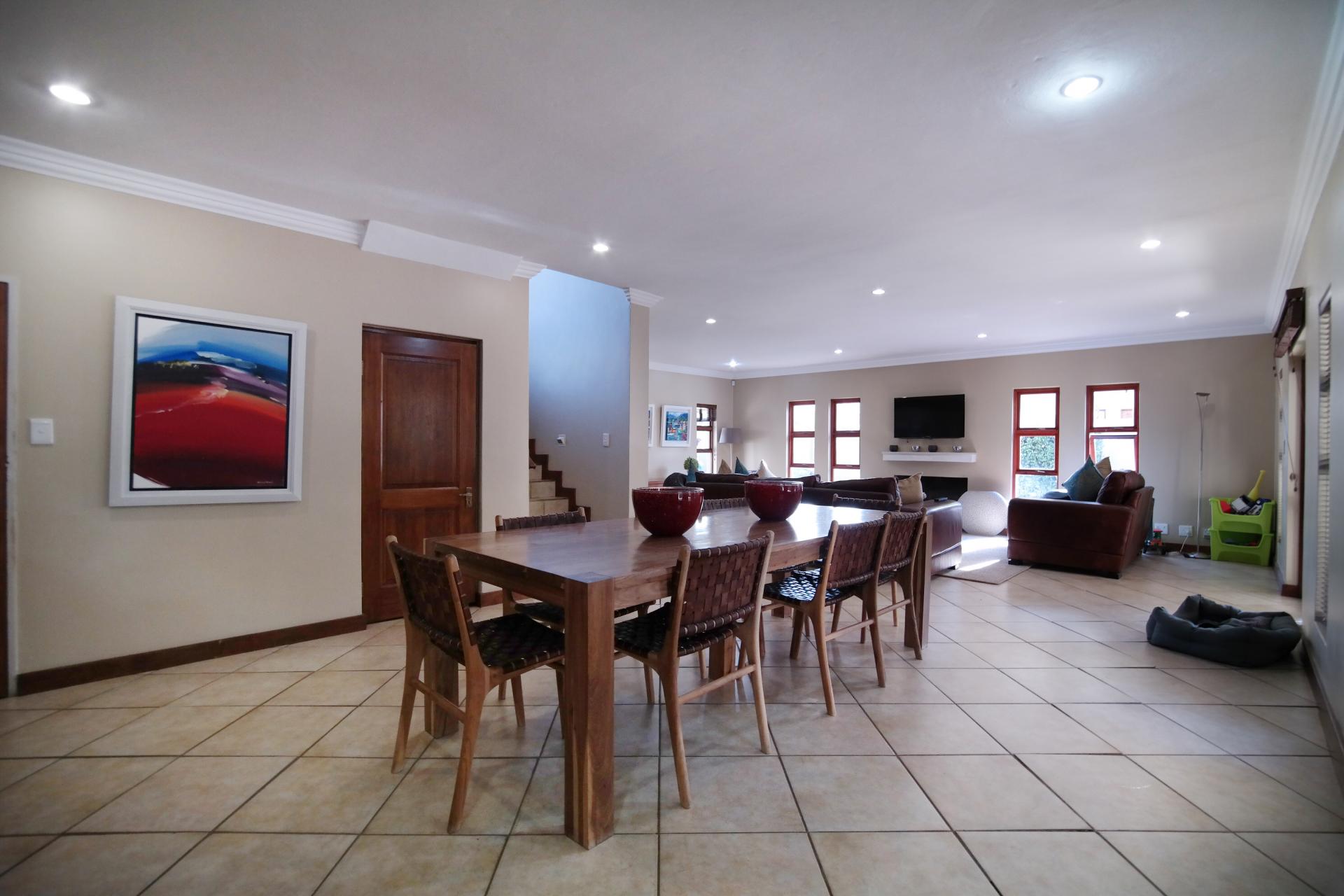 Dining Room - 24 square meters of property in Silver Lakes Golf Estate