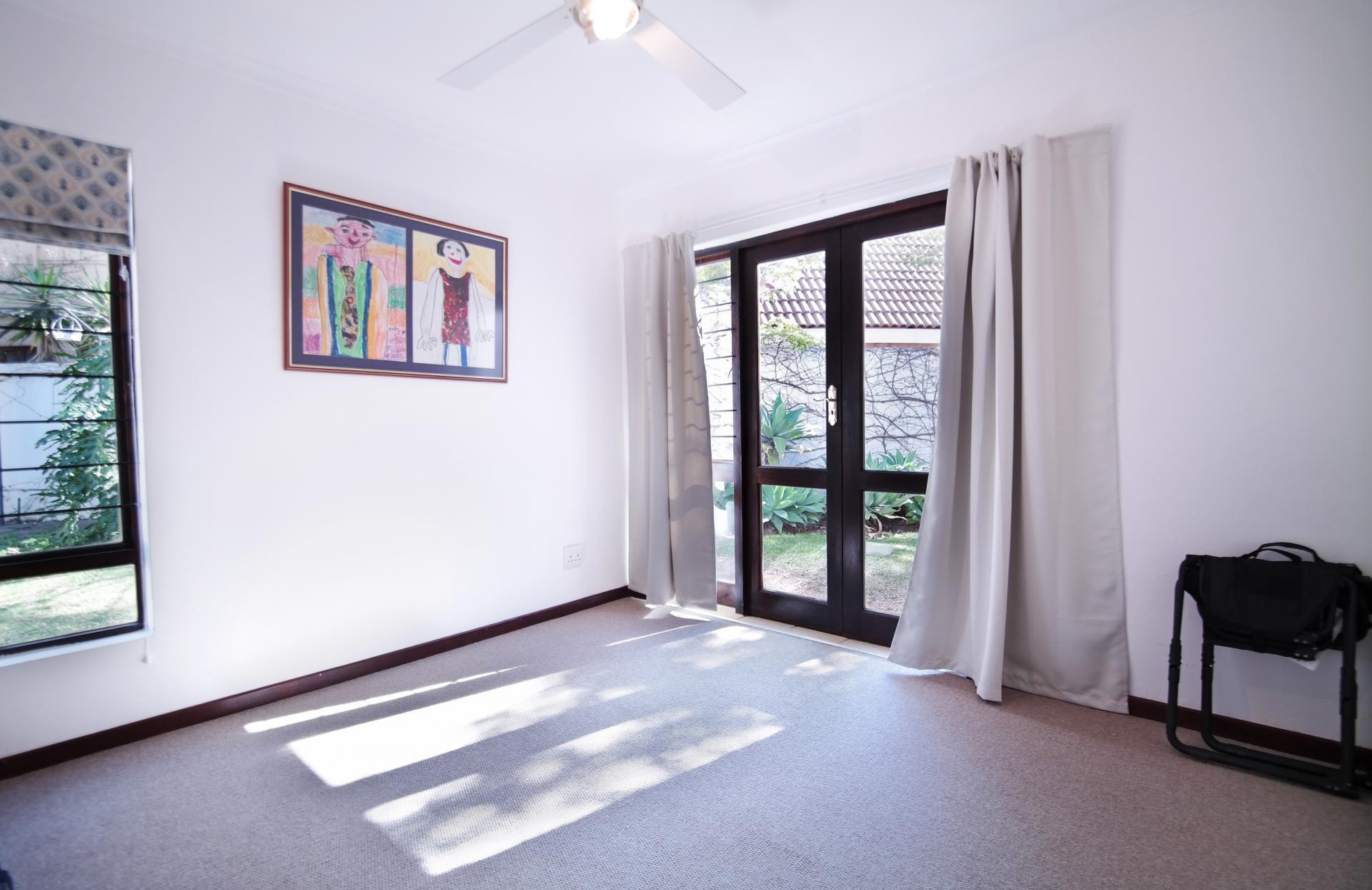 Bed Room 1 - 18 square meters of property in Silver Lakes Golf Estate