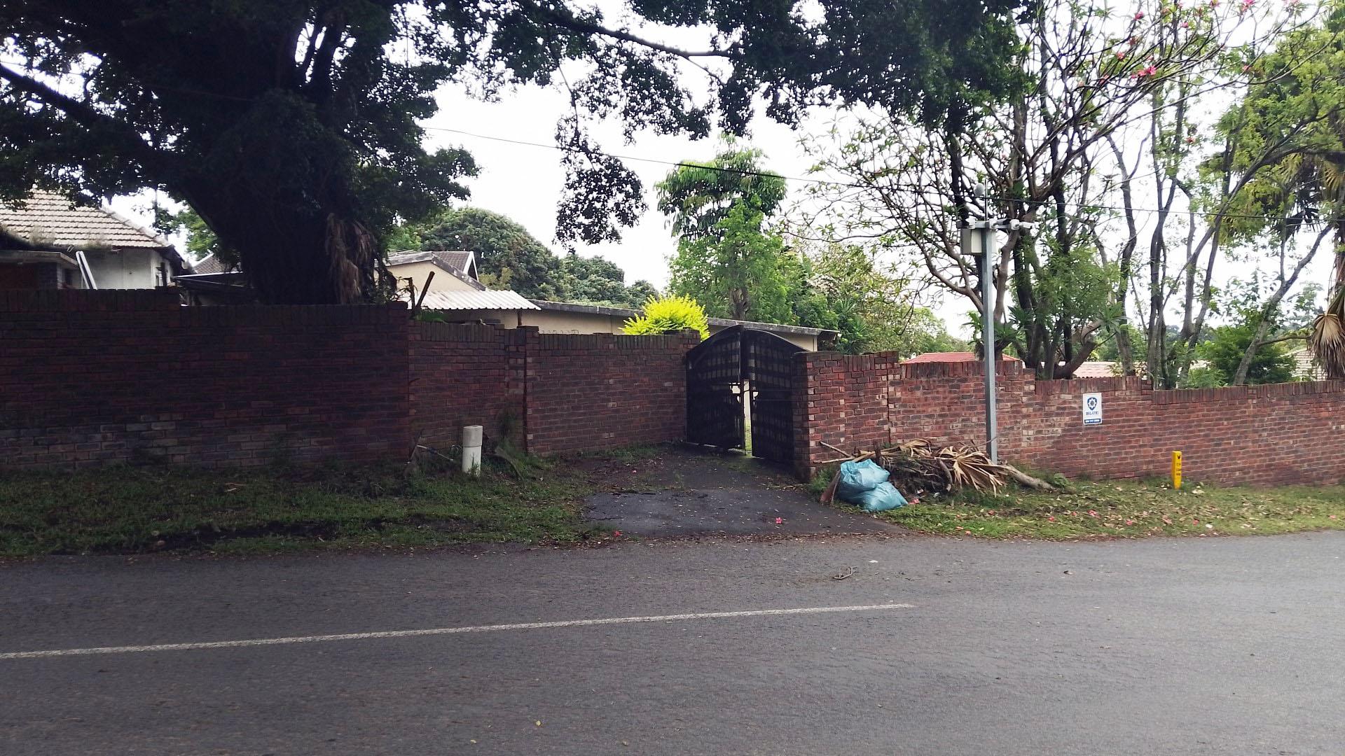 Front View of property in Pinetown 