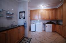 Kitchen - 39 square meters of property in Woodhill Golf Estate