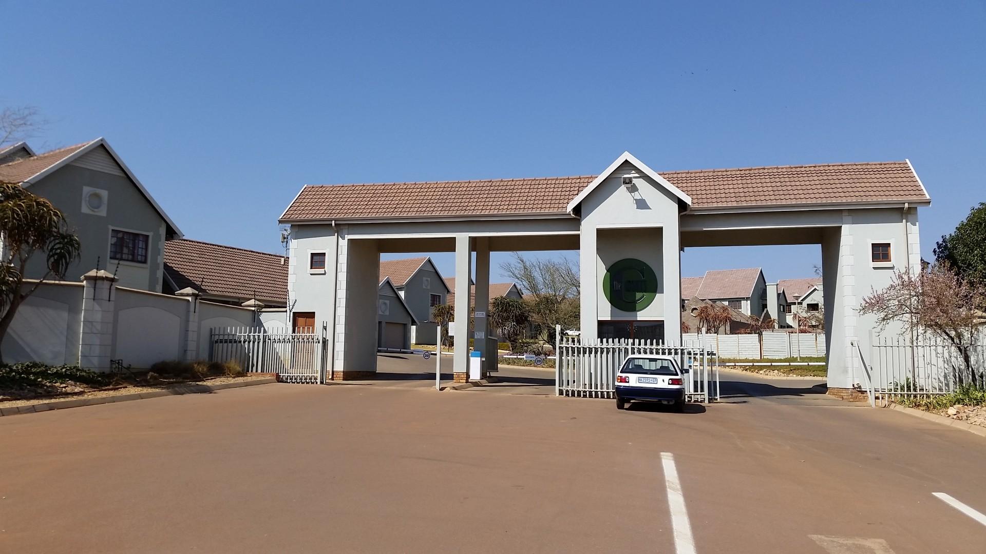 Front View of property in Boardwalk Manor Estate