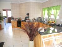 Kitchen - 19 square meters of property in Uvongo