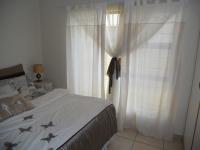 Bed Room 1 - 10 square meters of property in Uvongo