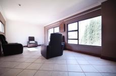 TV Room - 21 square meters of property in Woodhill Golf Estate