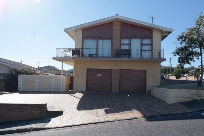 5 Bedroom House for Sale For Sale in Parow North - Private S