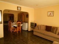 Lounges - 16 square meters of property in Lenasia South