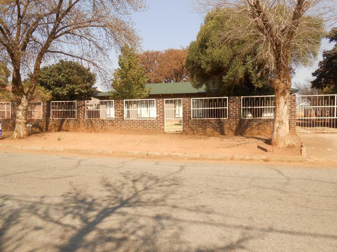 3 Bedroom House for Sale For Sale in Klerksdorp - Private Sale - MR115704