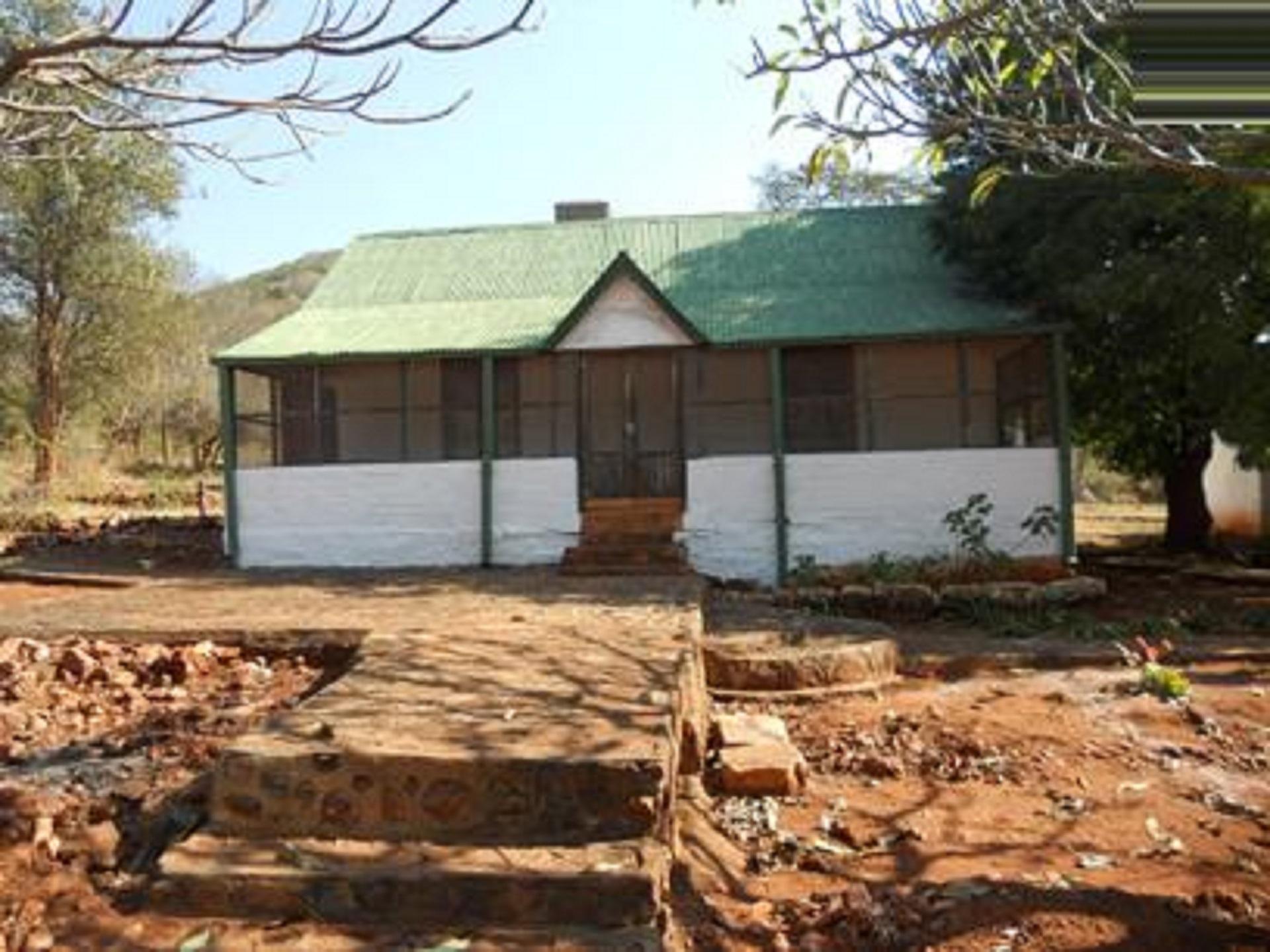 Front View of property in Leydsdorp