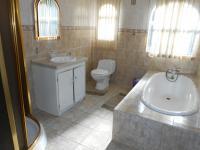 Bathroom 1 - 12 square meters of property in Alberton
