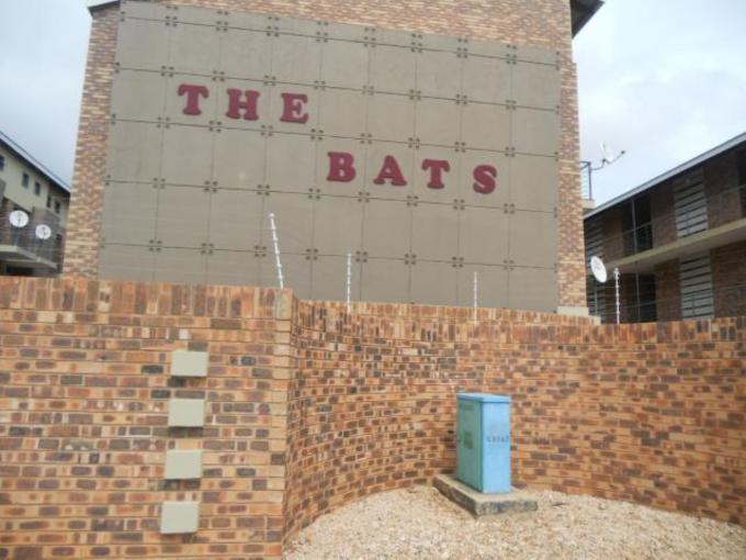 1 Bedroom Apartment for Sale For Sale in Potchefstroom - Private Sale - MR115890