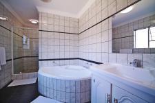 Main Bathroom - 8 square meters of property in Silver Lakes Golf Estate