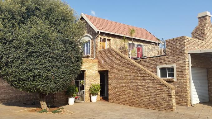 2 Bedroom Simplex for Sale For Sale in Rietvalleirand - Home Sell - MR115917