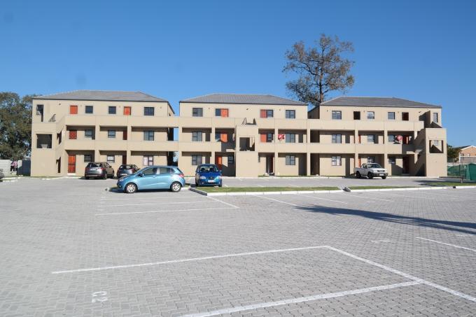 2 Bedroom Apartment for Sale For Sale in Bellville - Home Sell - MR115938