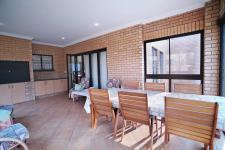 Patio - 39 square meters of property in The Wilds Estate