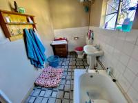 Bathroom 1 of property in Dewetsdorp